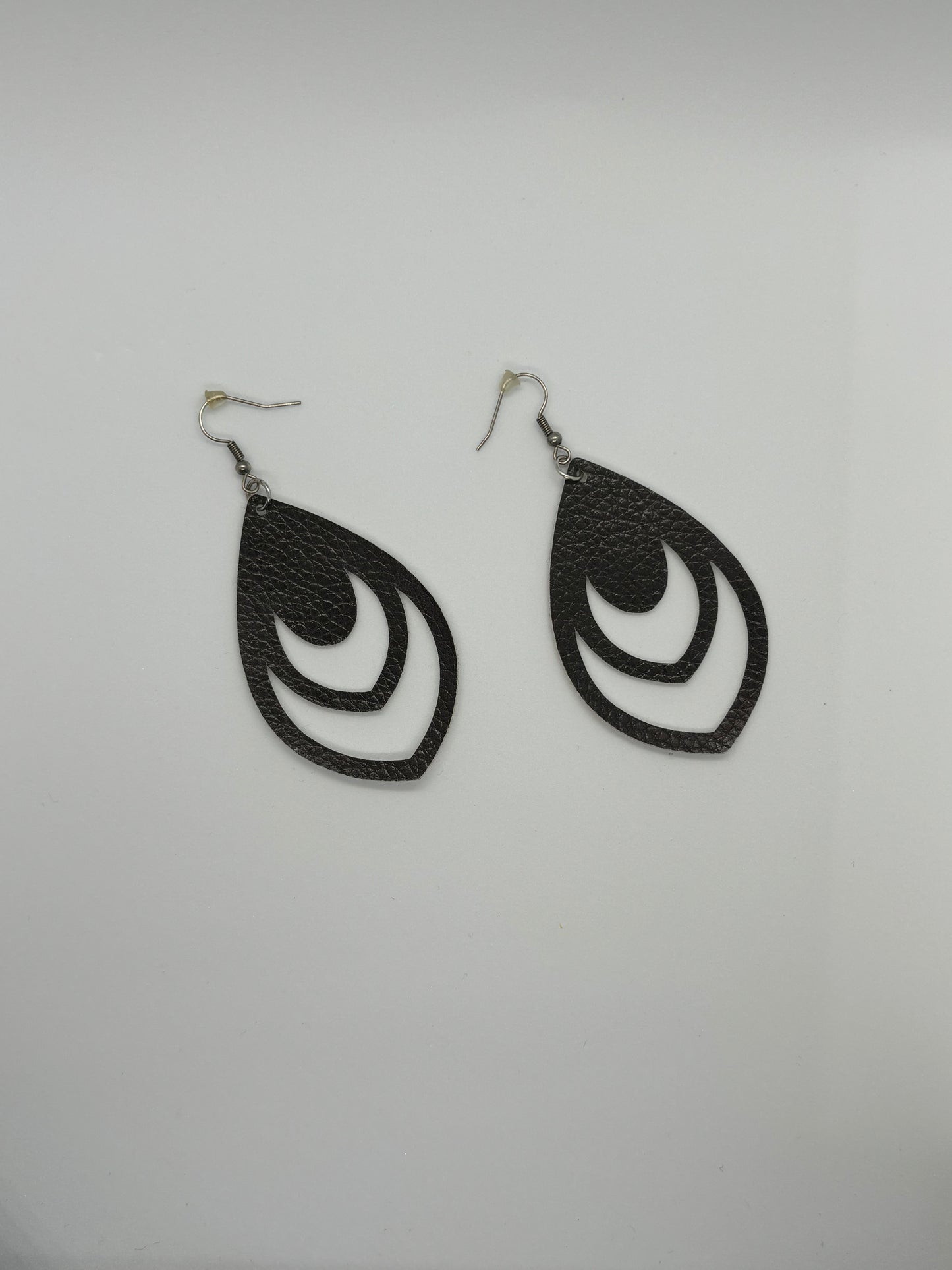 Tear Drop Cut out Faux Leather Earrings